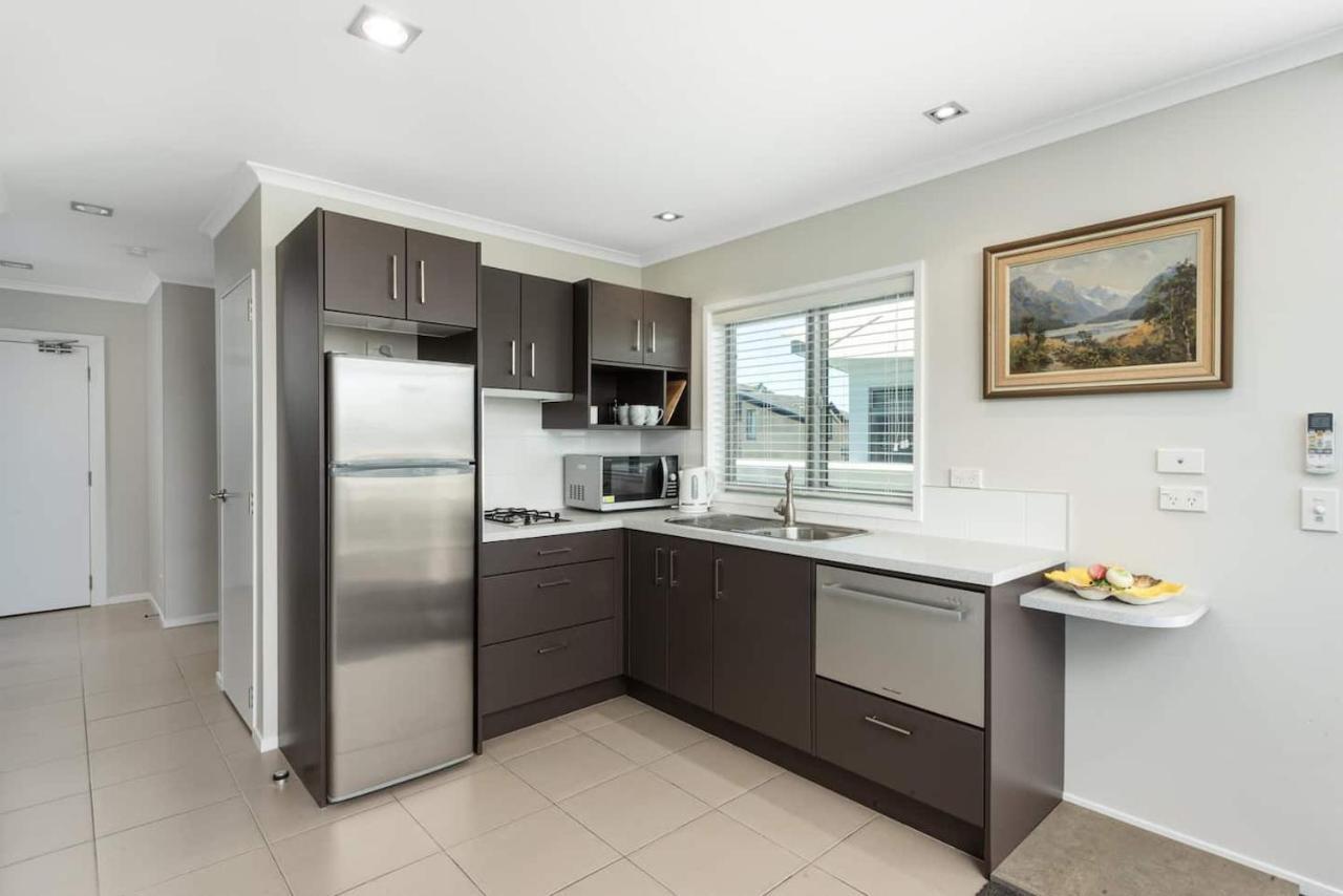 Modern Marine Parade Apartment Mount Maunganui Bagian luar foto